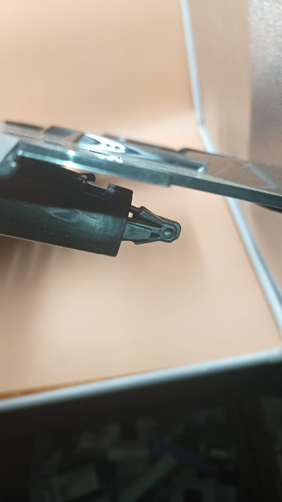 Rejilla para Nissan Rogue 2018-2019, Color negro, (DETALLE).