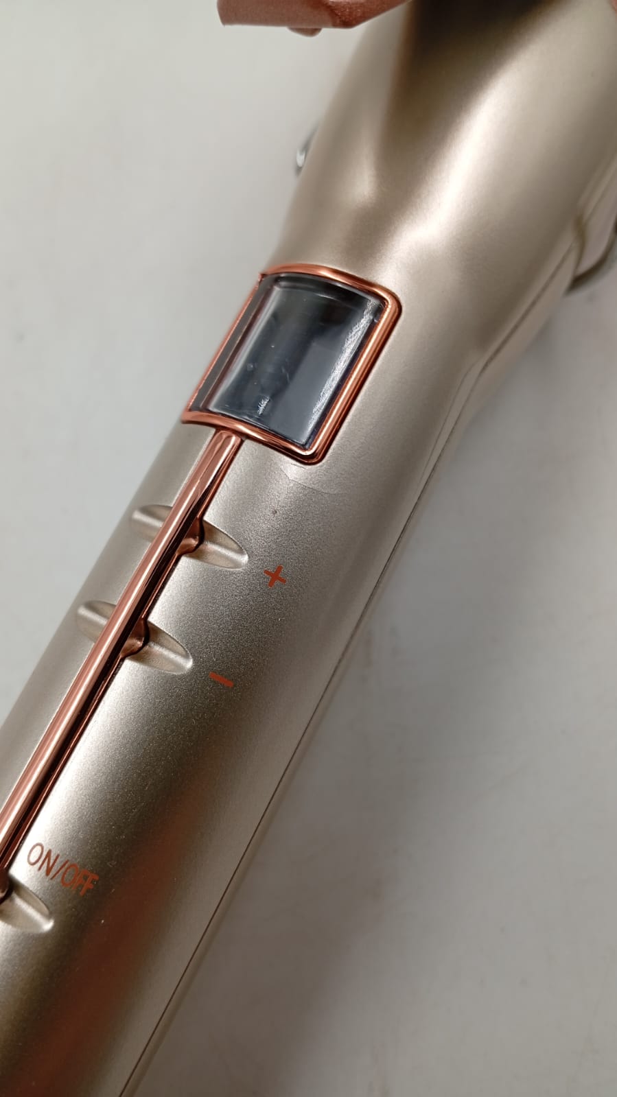 CONAIR, Rizadora de cerámica con titanio, 1", No frizz, (USADO).