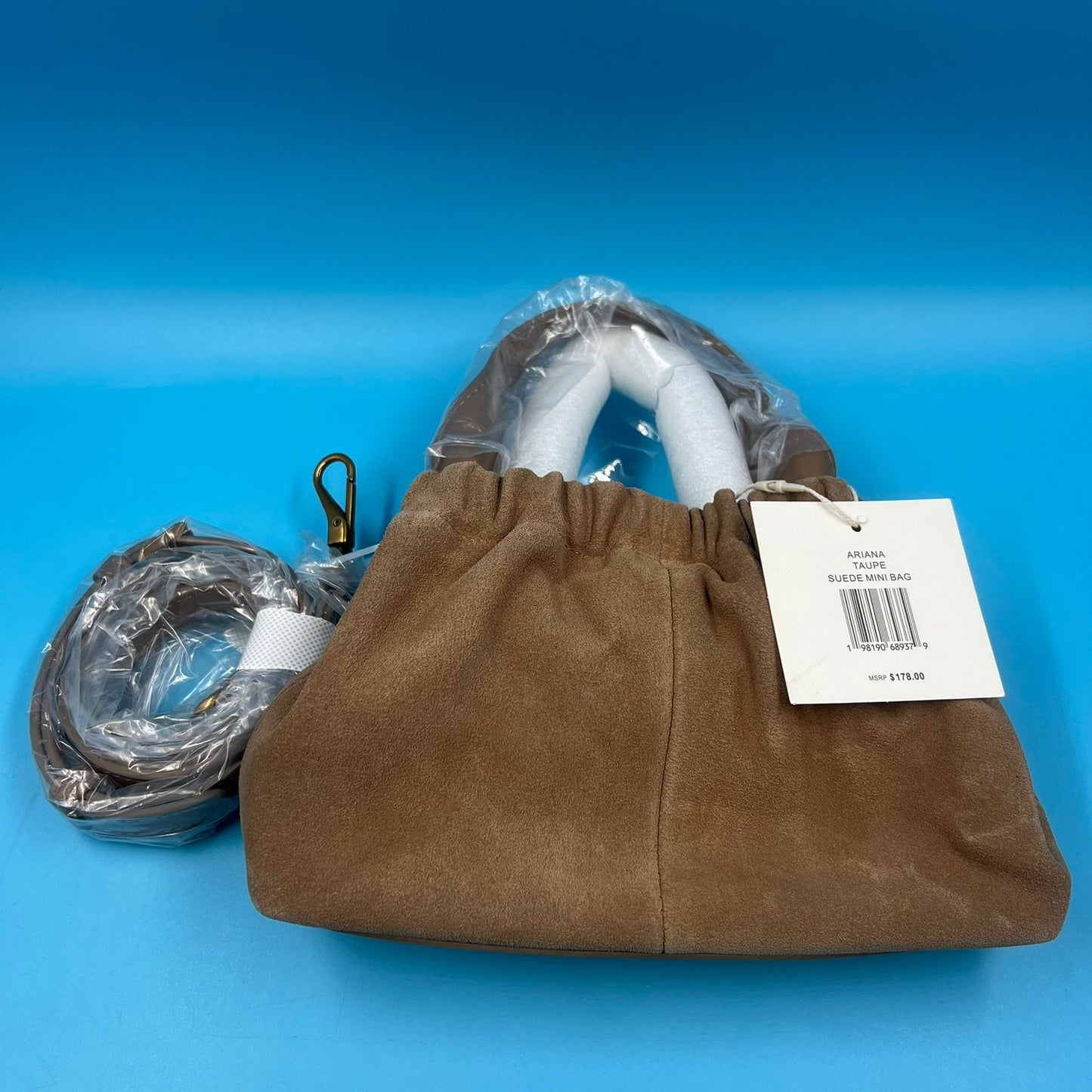 Minibolso Dolce Vita Ariana Gamuza Taupe color topo