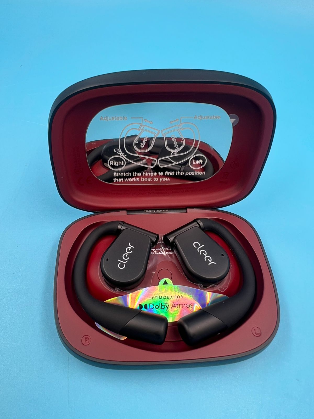 Auriculares de oído abiertos Cleer ARC 3 funda inteligente