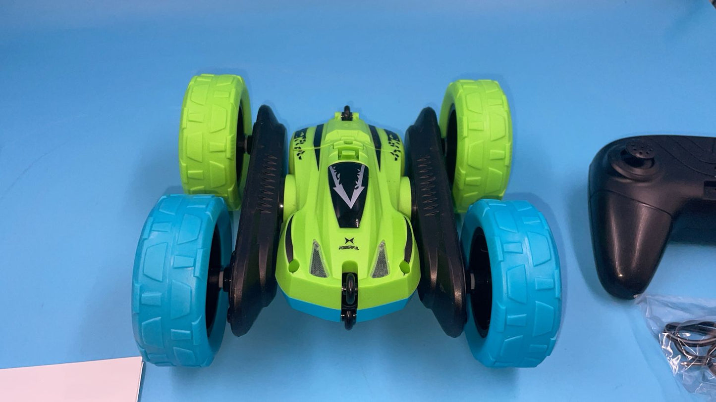 Auto a control remoto, de doble cara giratoria de 360°.