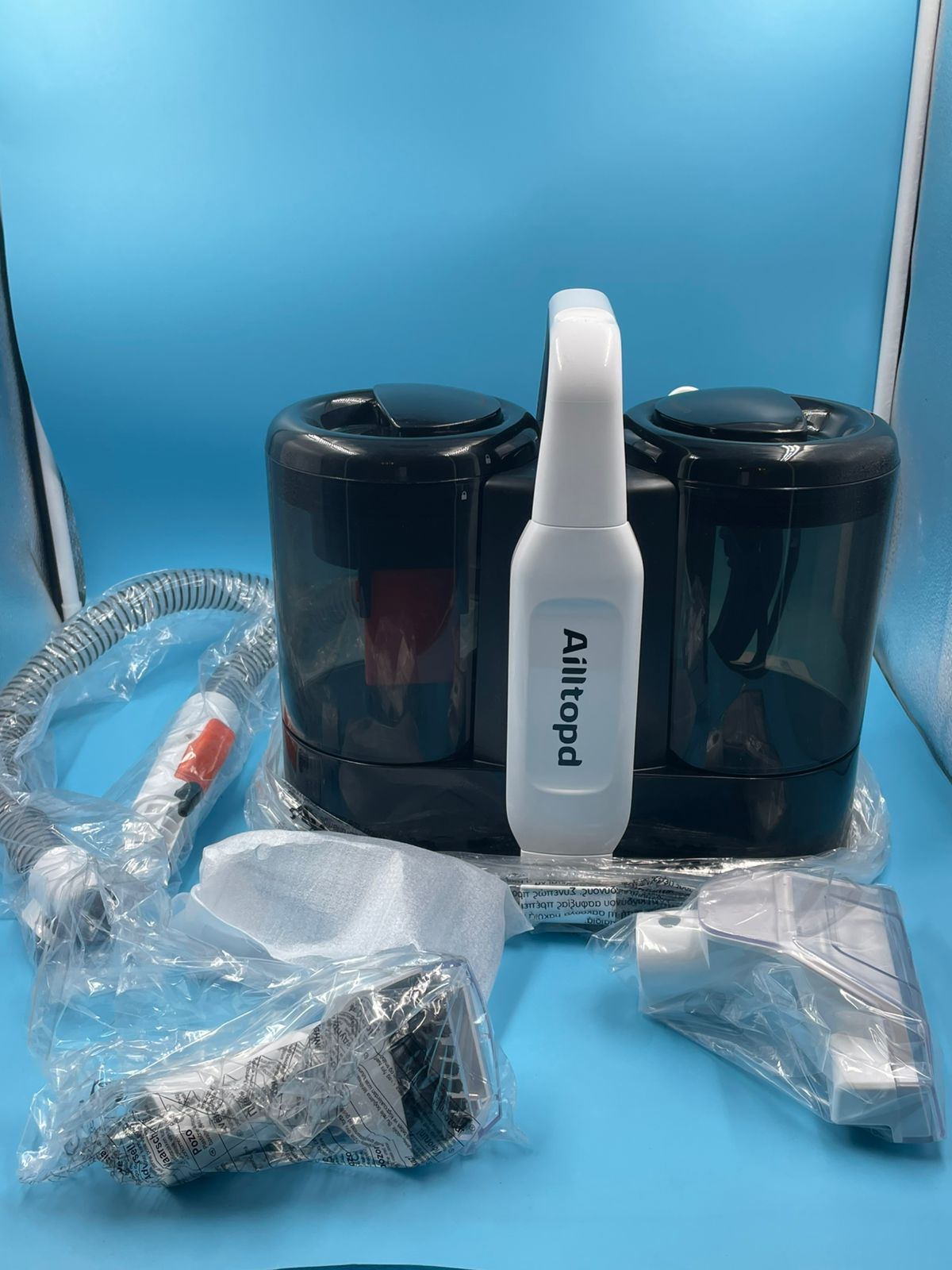 Limpiador portátil de alfombras y tapicería,removedor de manchas.USADO.