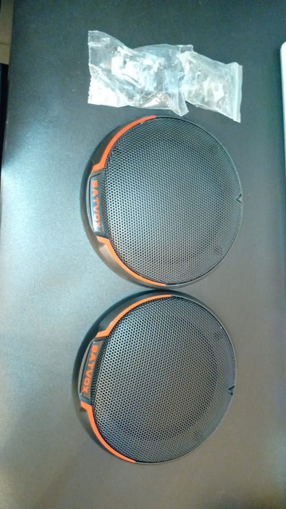 Altavoces coaxiales para audio de coche, con parrilla extraíble.