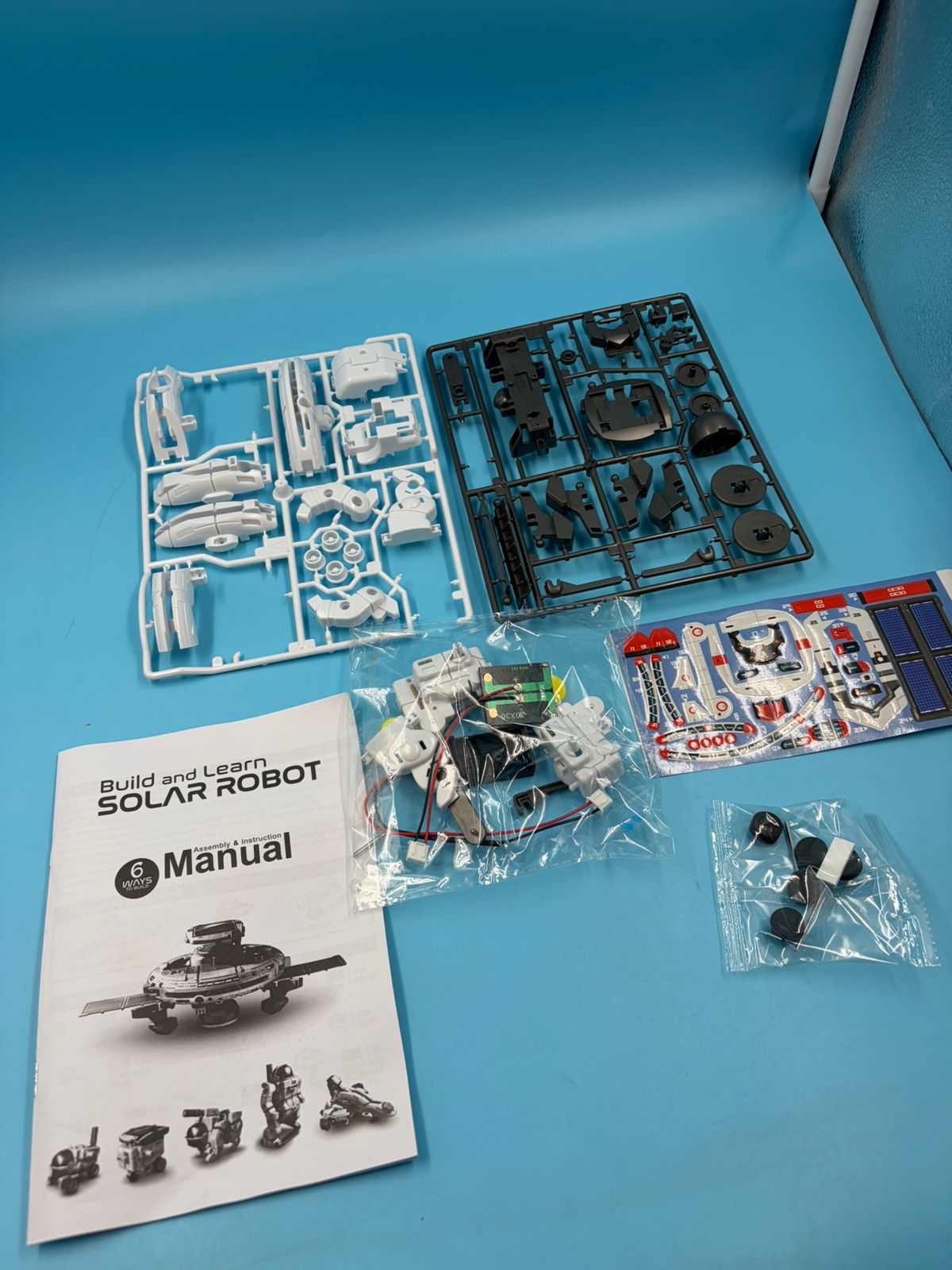 Kit de construcción de robot solar 6 en 1 para niños (USADO)