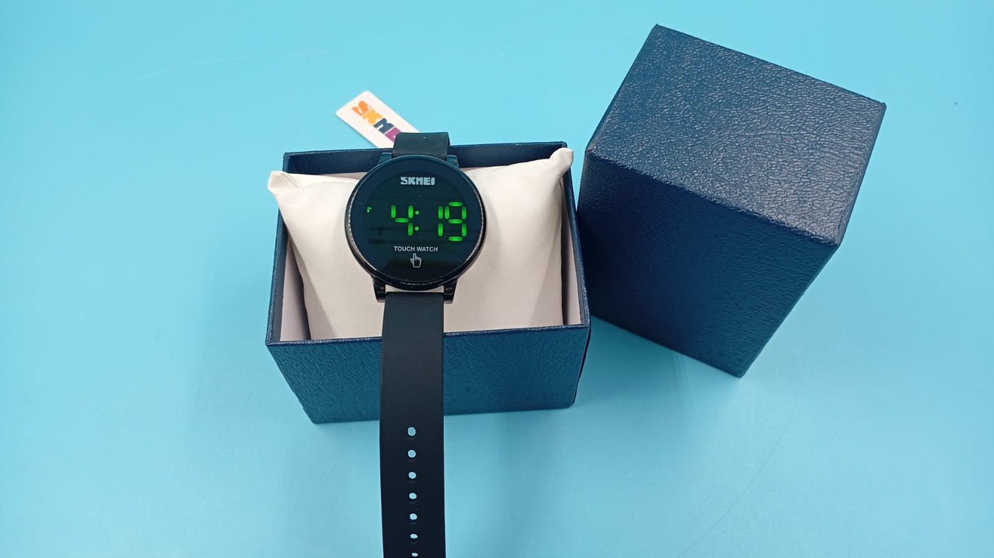 Reloj con pantalla táctil, deportivo e informal, acero inoxidable.