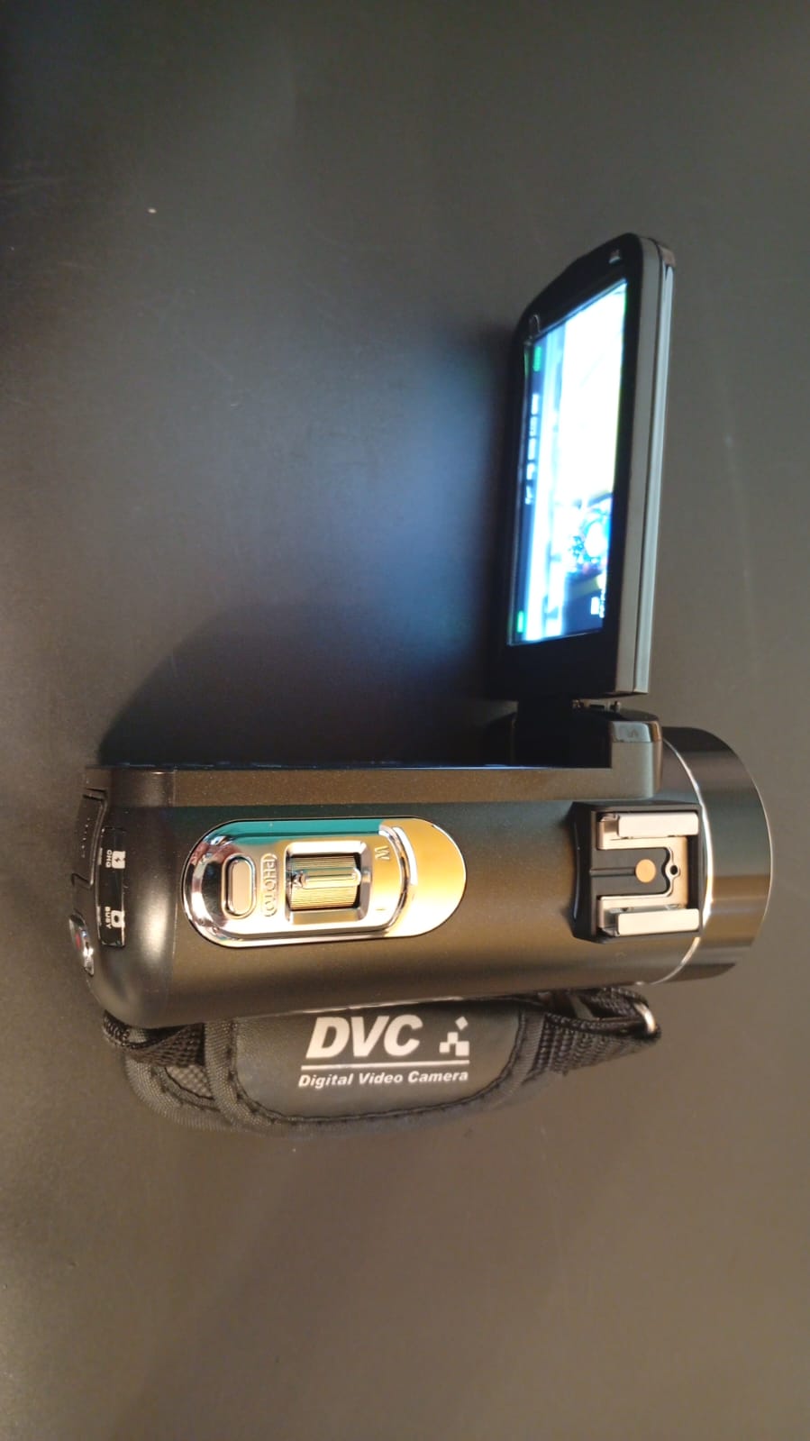 Cámara de video digital 2.7K, 48 MP, zoom digital 16X, panel táctil.