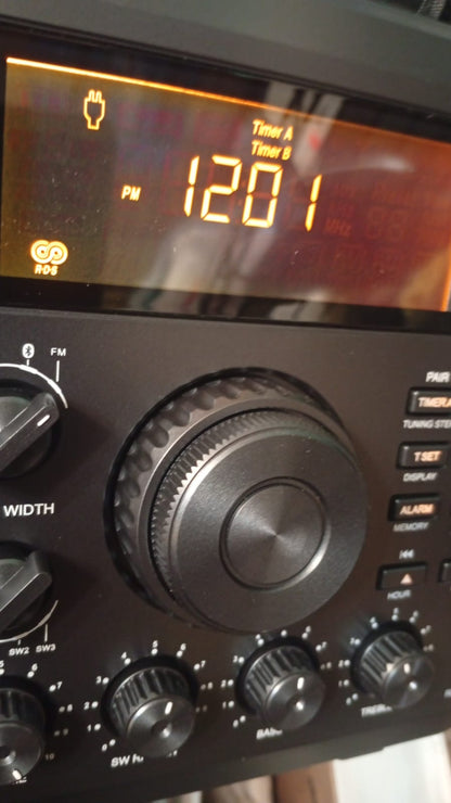 Radio Eton Elite, de Campo con Am/FM, Onda Corta, RDS, Bluetooth.