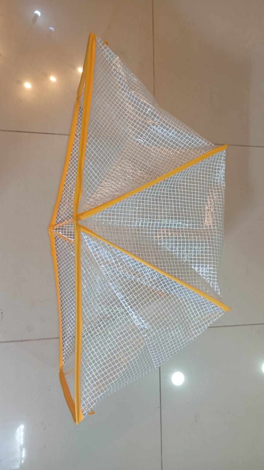 Cubierta de plantas, elevada y plegable, protección para clima extremo.