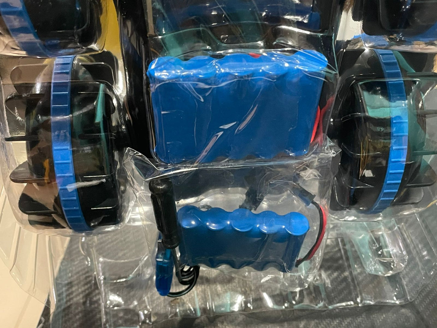 Coche anfibio RC para niños, de 2.4 GHz a control remoto.