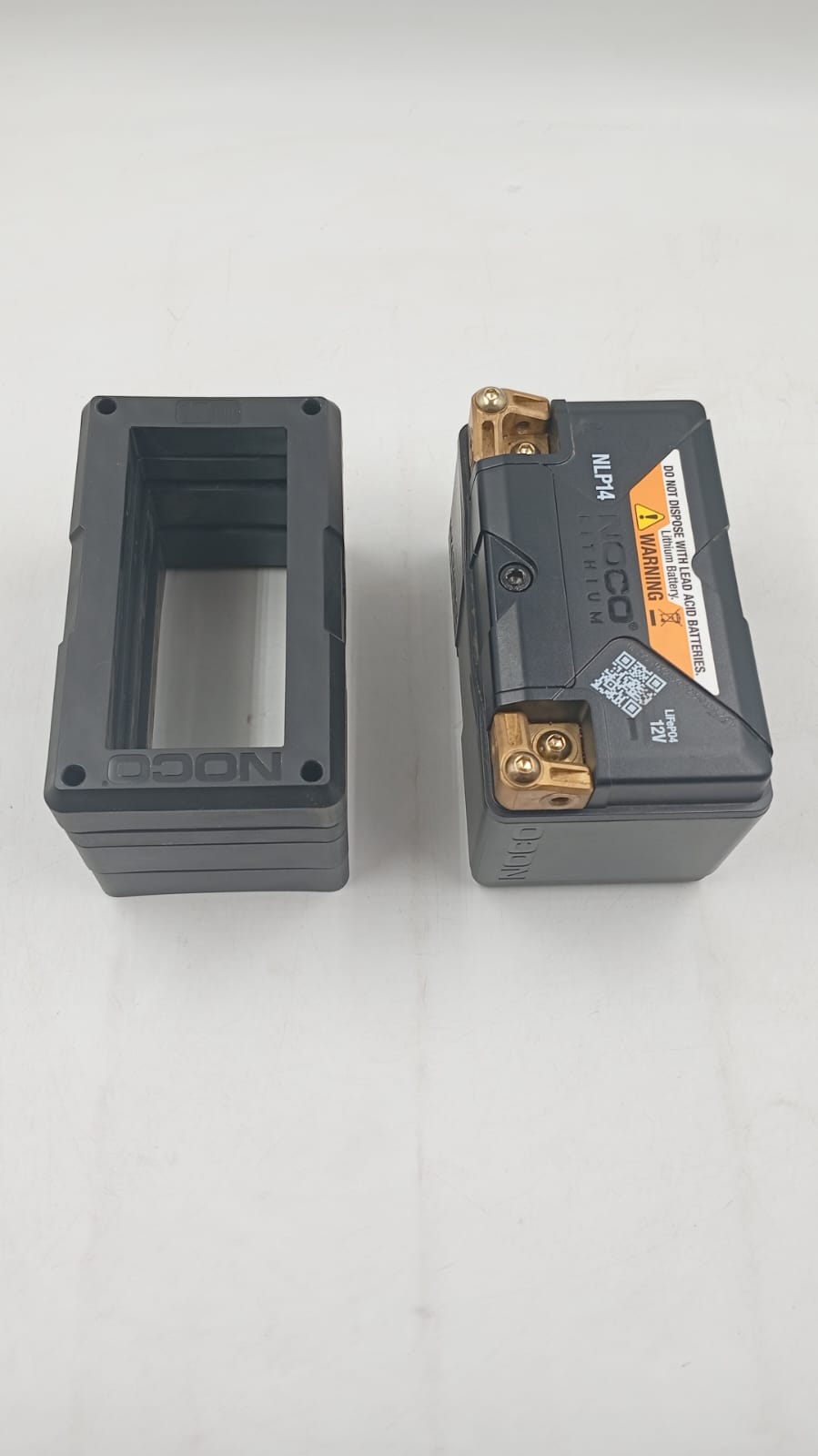 Batería de litio, 12 V, Para motos, scooter o varios. (USADO).