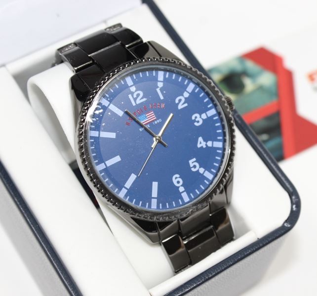 U.S. Polo Assn. Reloj analógico para hombre, acero inoxidable.