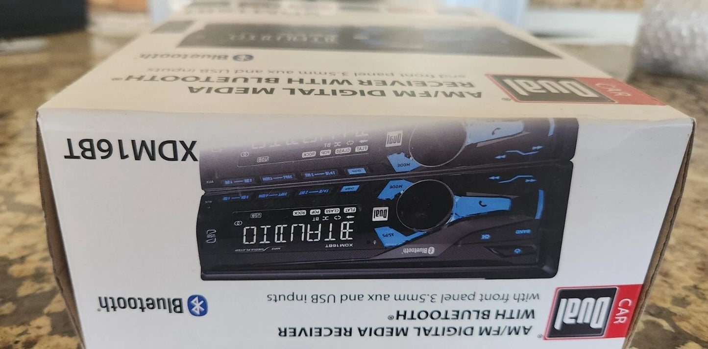 Receptor de medios digitales doble AM/FM para automóvil.